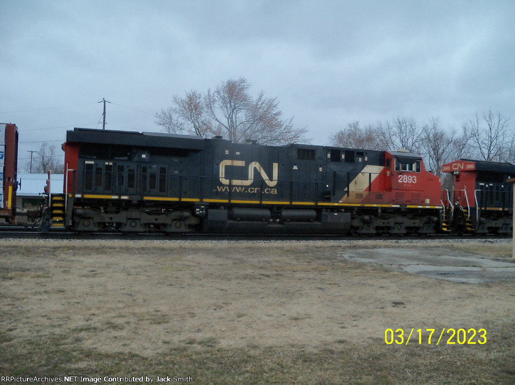 CN 2893